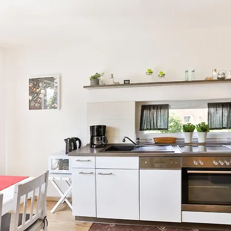 Ferienhaus Fuchsweg Holiday home Tribseer Vorstadt